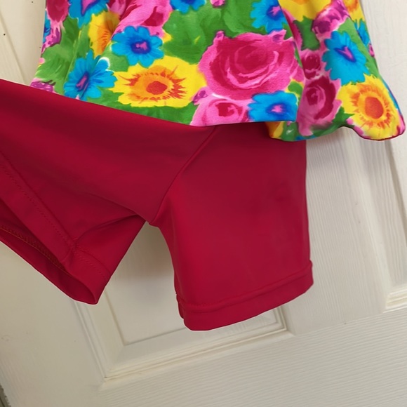 Girls Teens Rare Design Onepiece Swimsuit Size Medium - Picture 7 of 7